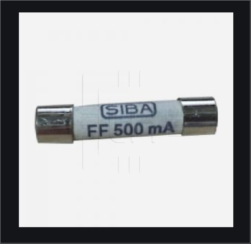 7012540.0,4             Fusible ceramica ultra rápido; 400mA; 700VCA; 6,3x32mm; latón SIBA