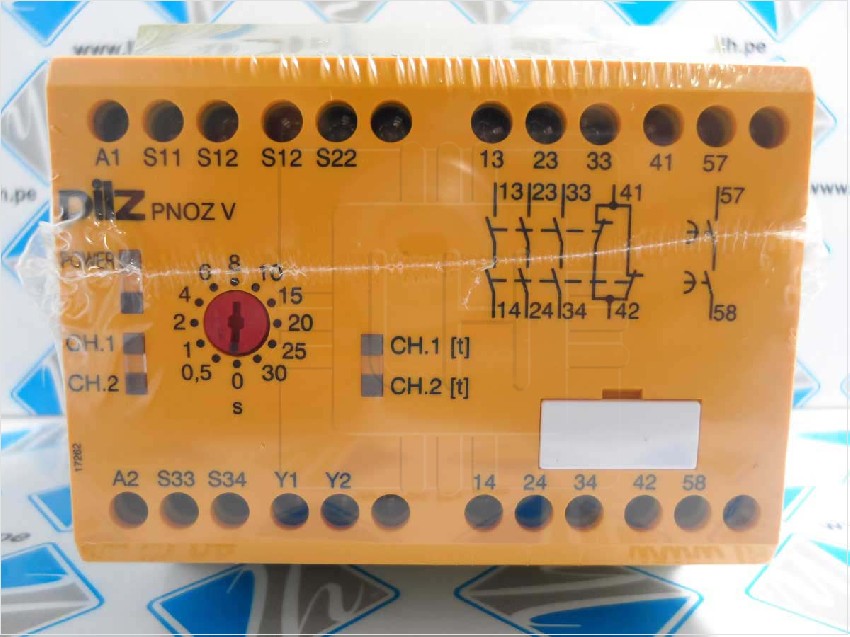 774790 PNOZ V 30S   24VDC 3N/O 1N/C 1N/O (T)