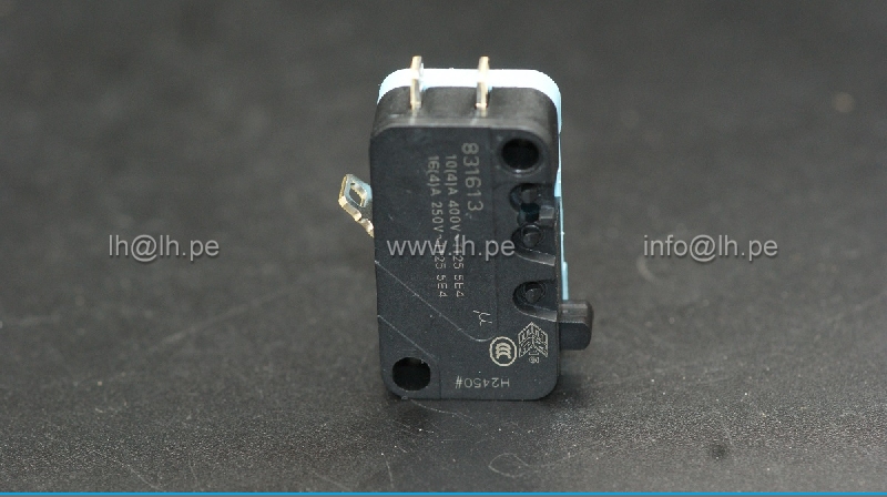 83161301 / 831613-I-W2                     Microconmutador SNAP ACTION, 16A/250VAC, sin palanca; SPDT; IP40, CROUZET