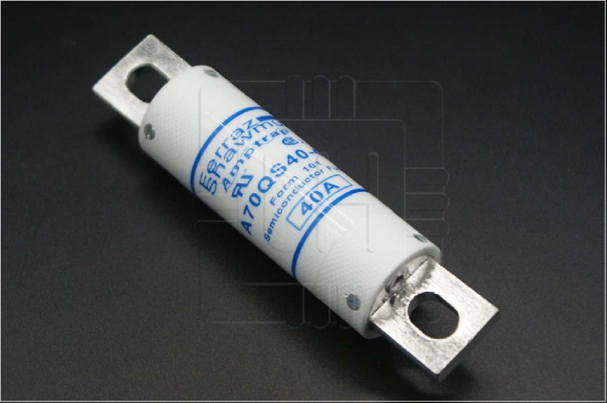 A70QS40-4                   Mersen AMP-TRAP Semiconductor Fuse, High Speed North American Style, Series: A70QS, 40 A, 700 VAC/VDC, 100/200 kA Interrupt,