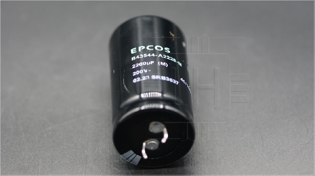 B43544-A2228-M                Condensador electrolítico 22000uF 200V, Alt. 55mm x Dia: 30mm, Marca: Epcos 