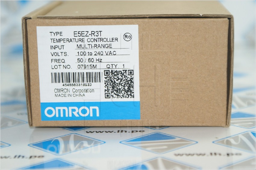 E5EZ-R3T-AC100-240              Controlador de temperatura (RTD, Tipo B, E, J, K, L, N, R, S, T, U) 100 ~ 240 VCA Montaje en panel