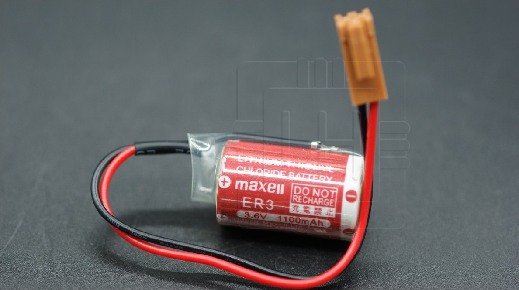 ER3 MARON                Batería Lithium para PLC, FANUC, 3.6V, 1100mAh,  con salida conector marron; Marca: Maxell