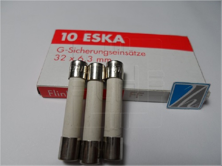 632.128       Fusible de cerámica, ultra rápido, 12.5A, 6x32mm, 500V