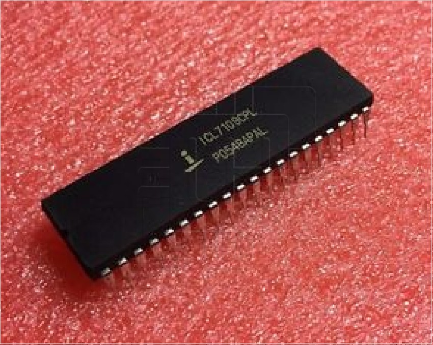 ICL7109CPL     Integrated Analog to Digital Converters - ADC 12-Bit ADC w/3-State