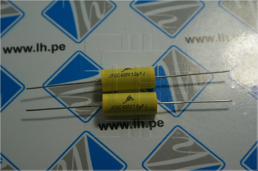 JFGC 1UF           Condensador de polipropileno 1uF, 400V, 12x26mm