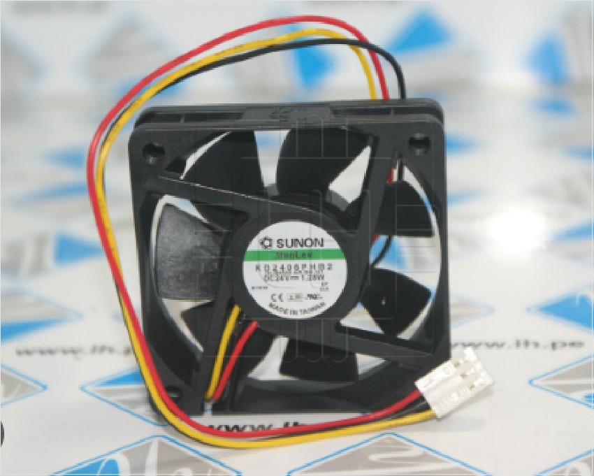 KD2406PHB211.(2).B4504.AR.GN.121             Ventilador axial 24VDC,1.28W, 60x60x15mm, con 3 cables y conector blanco; Sunon