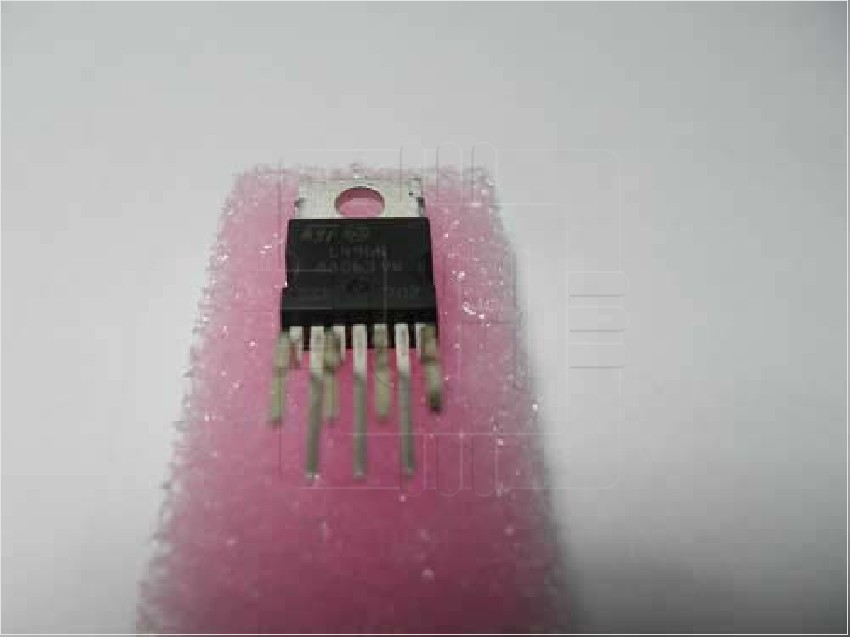 L4960     Transistor 40V