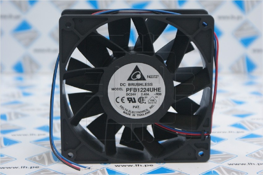 PFB1224UHE-R00        Ventiladores tangenciales 120x120X38mm, 24VDC, 2.00A, con 3 cables Locking Speed Sensor; Delta 