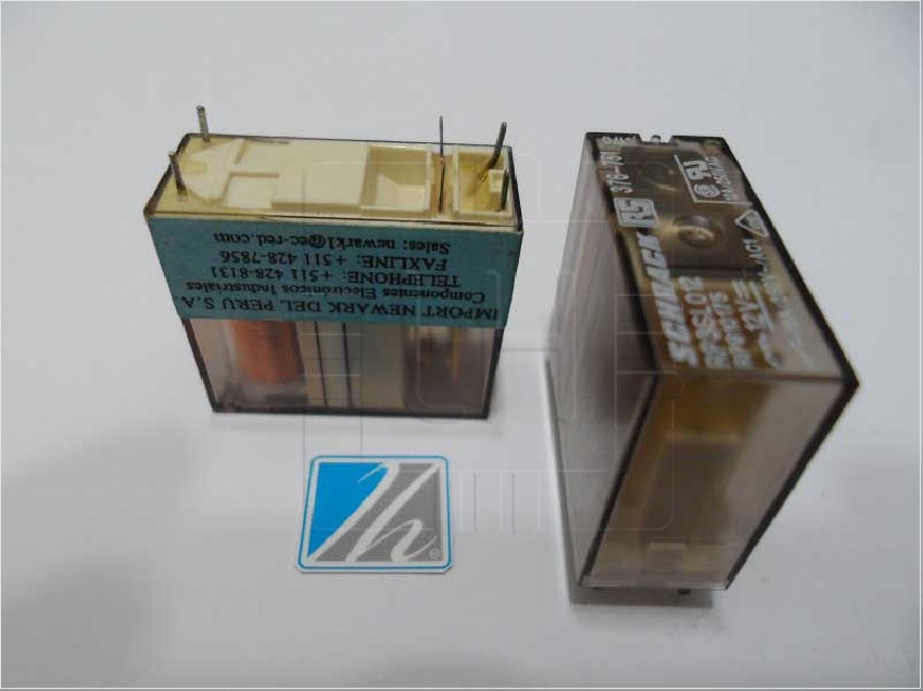 RP3SL012        RELAY  6 PINES MINIATURA 16A-250V, 12VDC 6 PINES