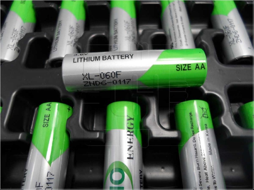 XL-060F      Battery Lithium 3,6V, 2.4Ah, size AA