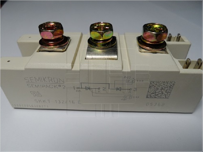 SKKT132/16E   MODULO THYRISTOR SEMIPACK2, 130A, 1600V